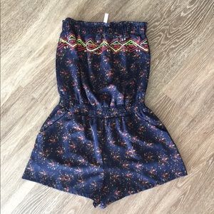 Strapless romper